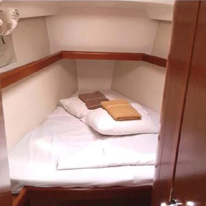Beneteau 40  (13)