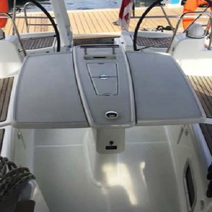 Beneteau 40  (4)
