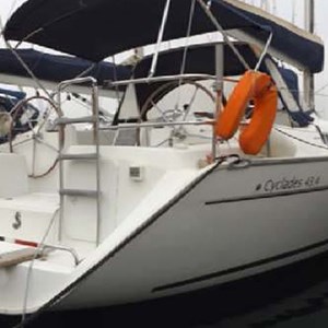 Beneteau Cyclades 43.4 (1)