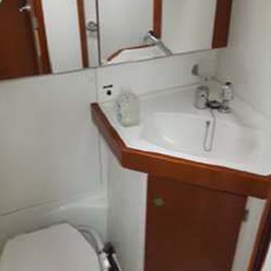 Beneteau Oceanis 50 (20)