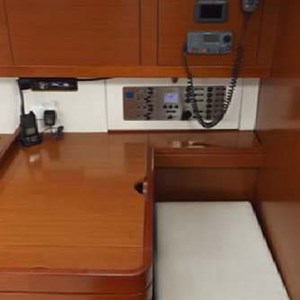 Beneteau Oceanis 50 (8)