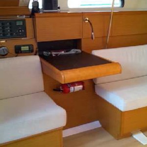 Jeanneau 439 (6)