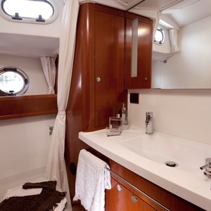 Beneteau Swift Trawler 44 (7)